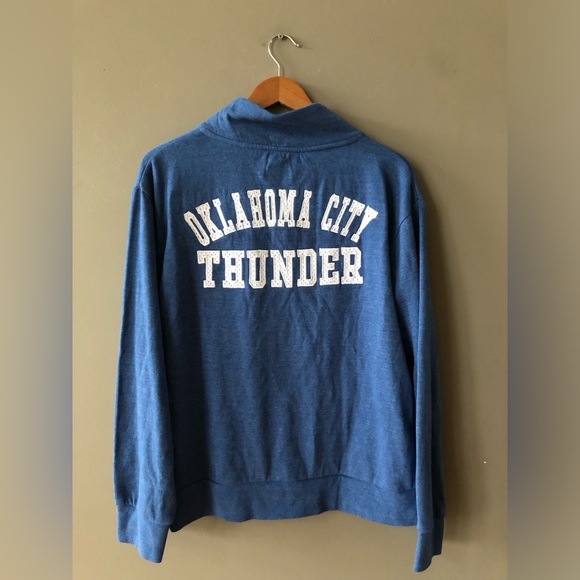 THUNDER UP- Oklahoma City Thunder Zip Pull Over Women’s M New Era NWT - Picture 4 of 4